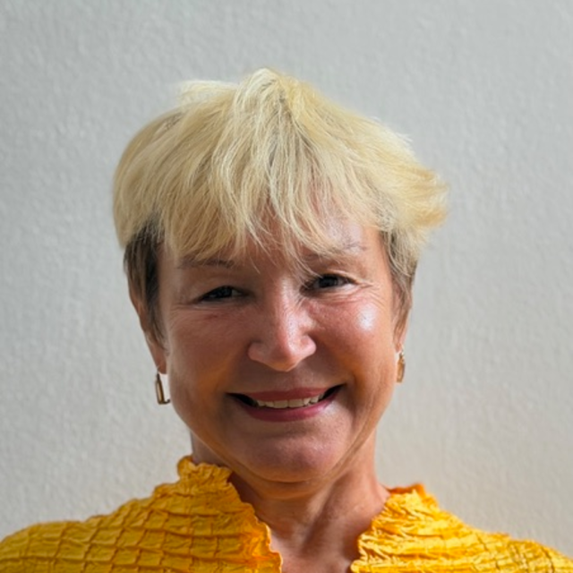 Julianna Lisziewicz